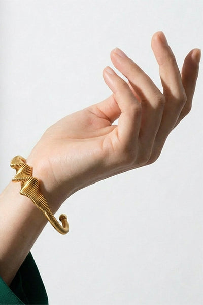 Kalon Arm Cuff